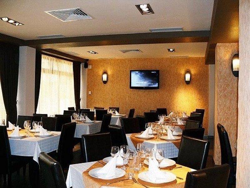 Hotel Davos Deva Restaurace fotografie